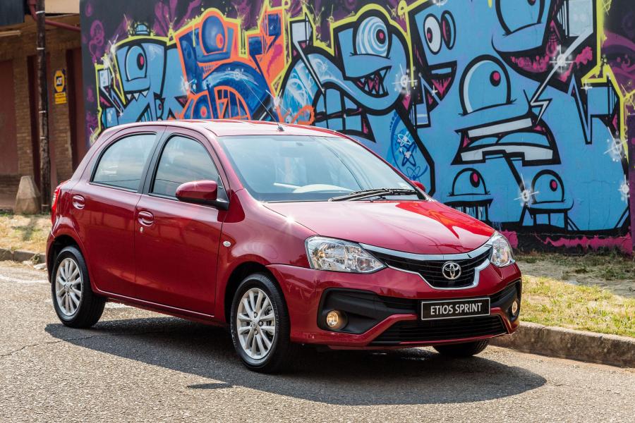  Toyota Etios Hatchback Sprint 2017 года  (ZA) (фото 31 из 33)